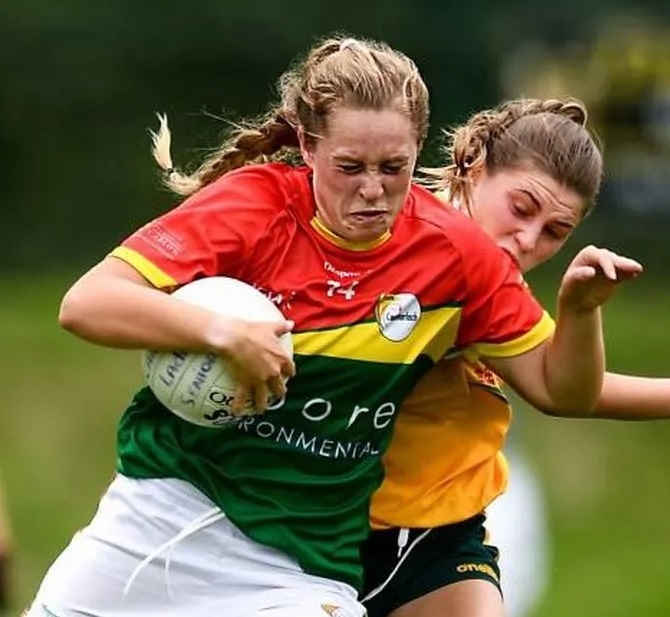 Clíodhna Ní Shé playing Gaelic Football for Carlow